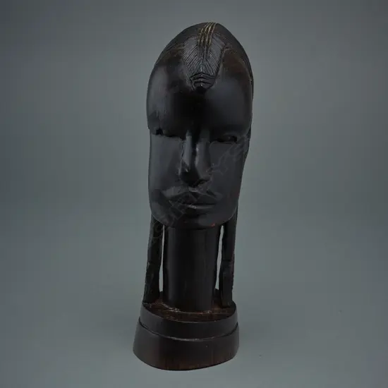 Africa wooden bust,